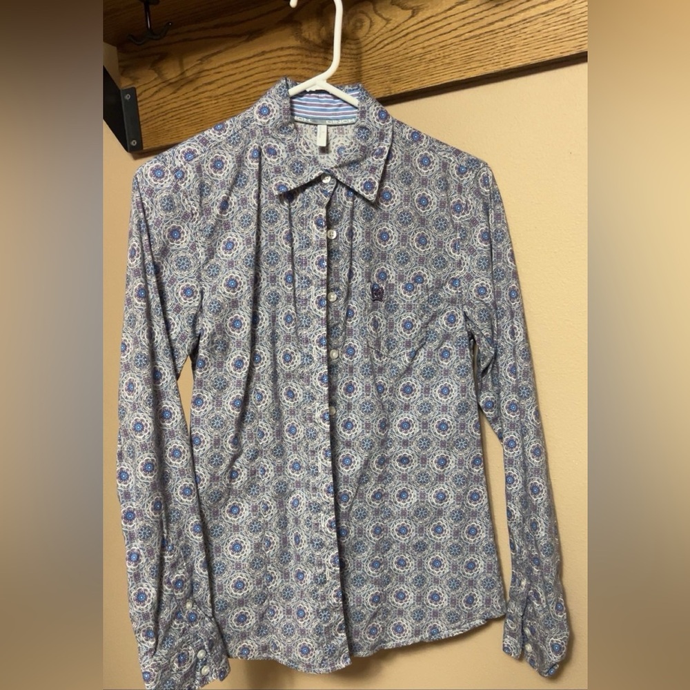Women’s Cinch shirt